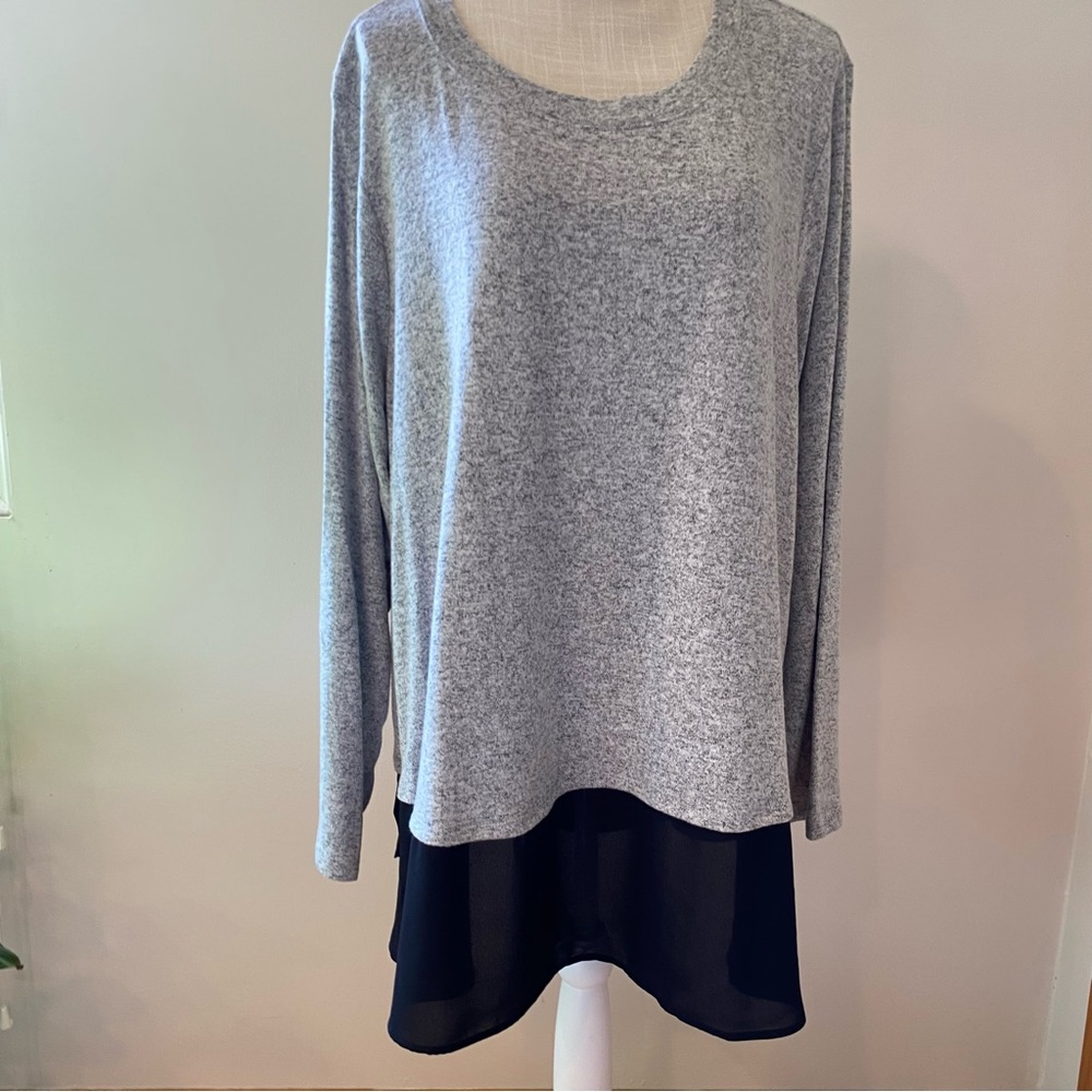 Long sleeve lightweight sweater
